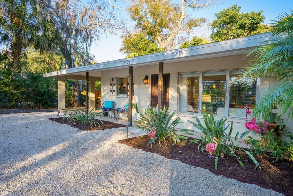 Beautiful Glam Mid-Century 1 Block From Sarasota Bay With Firepit Villa Kültér fotó